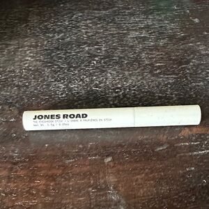 Jones Road Eyeshadow Stick — dark Brown